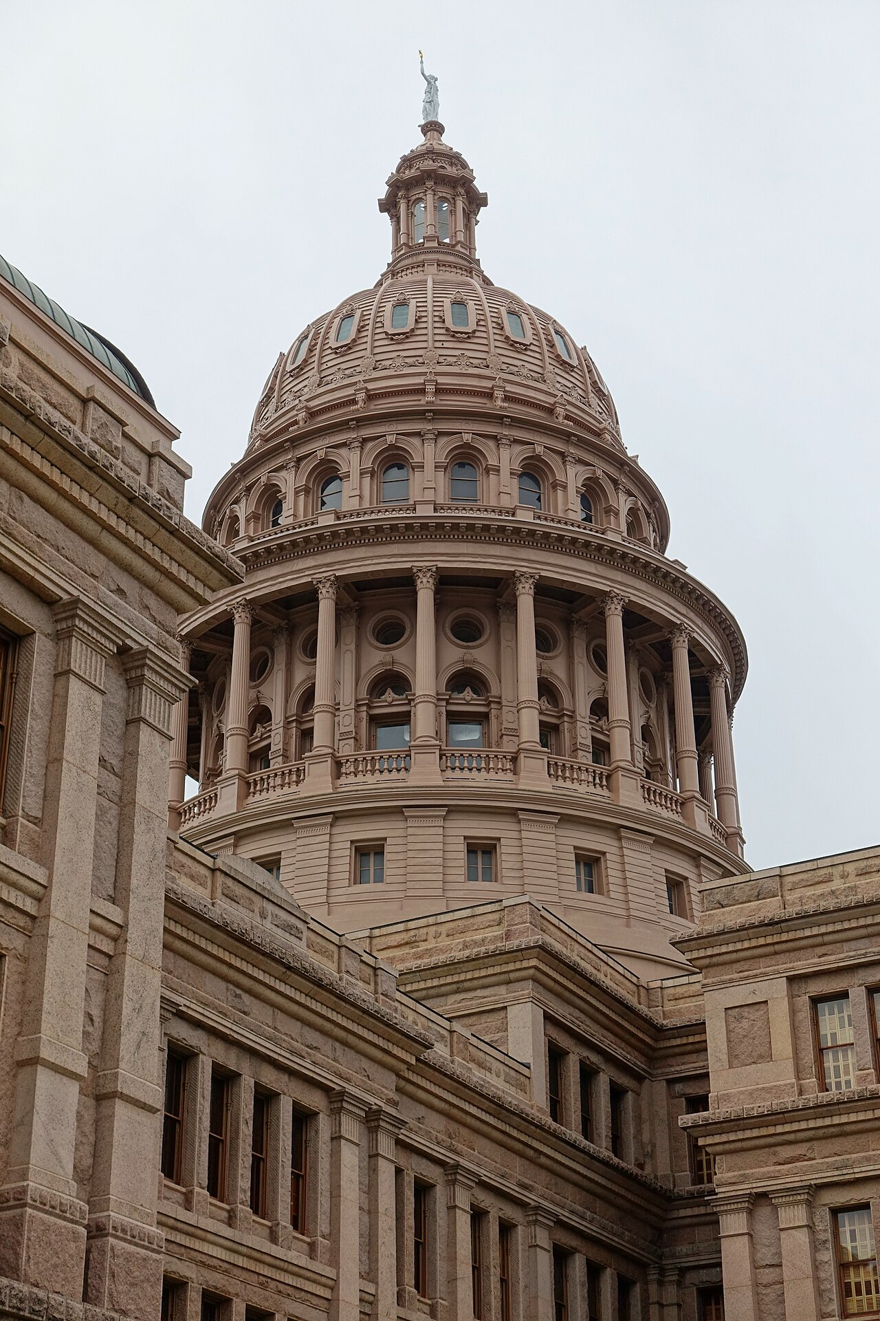 Texas State Capitol building in Austin under a clear sky